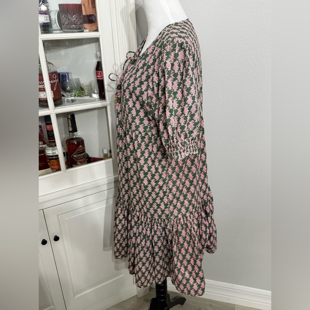 Fox in Gown green and pink floral dress - Picture 4 of 7
